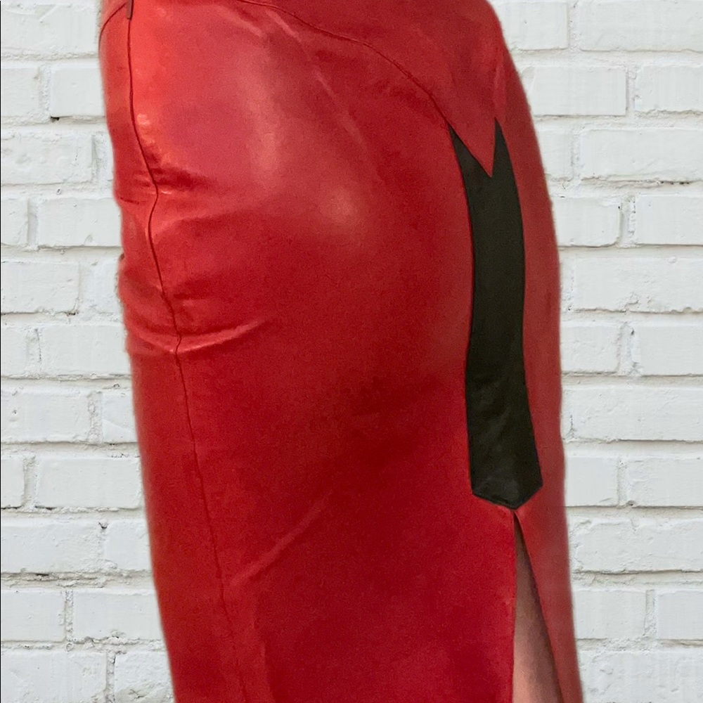 Gucci 100% Leather Skirt Made in Italy